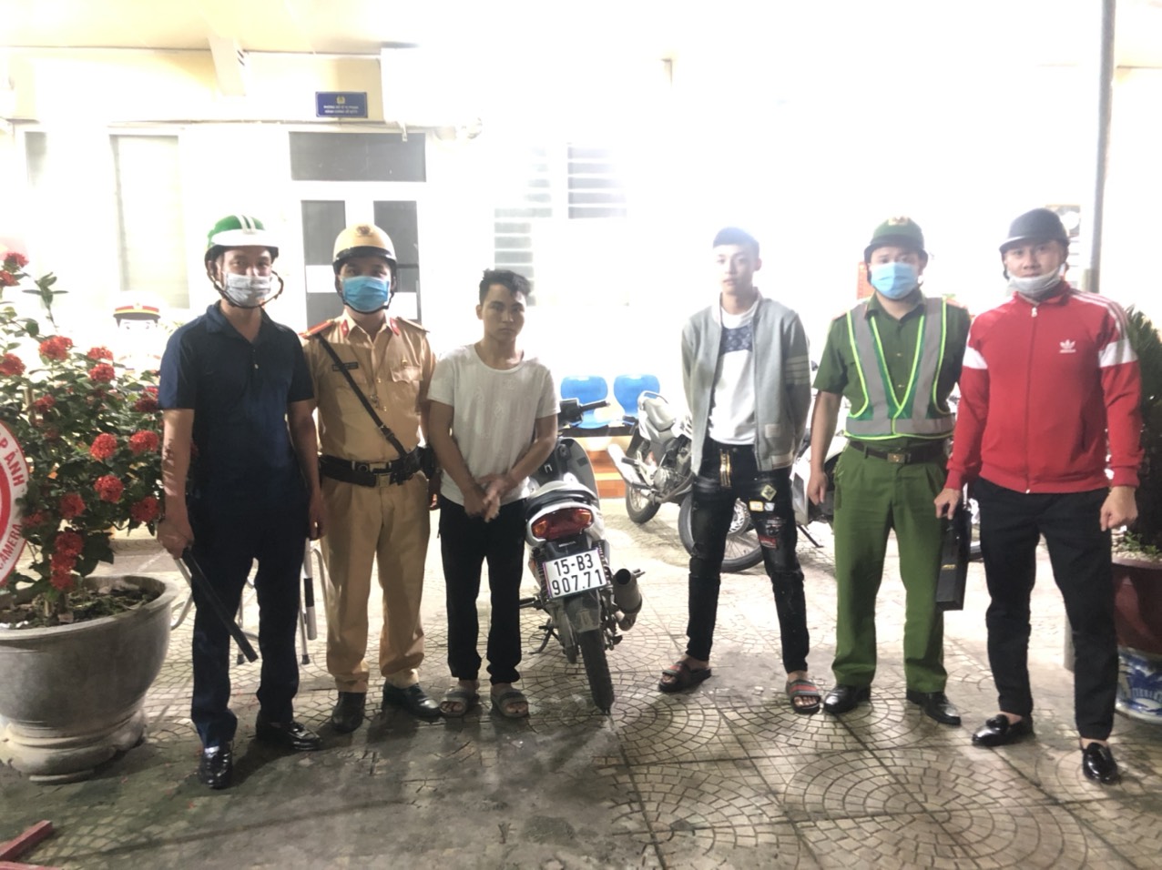 Công an quận Hồng Bàng: Tiếp tục xử lý nghiêm đối tượng lạng lách đánh võng